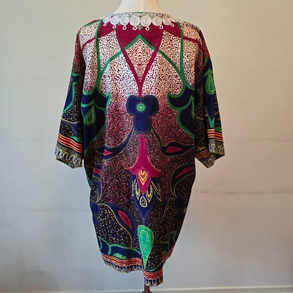 Vintage West African Print Top with Exquisite Embroidery - Picture 7 of 12